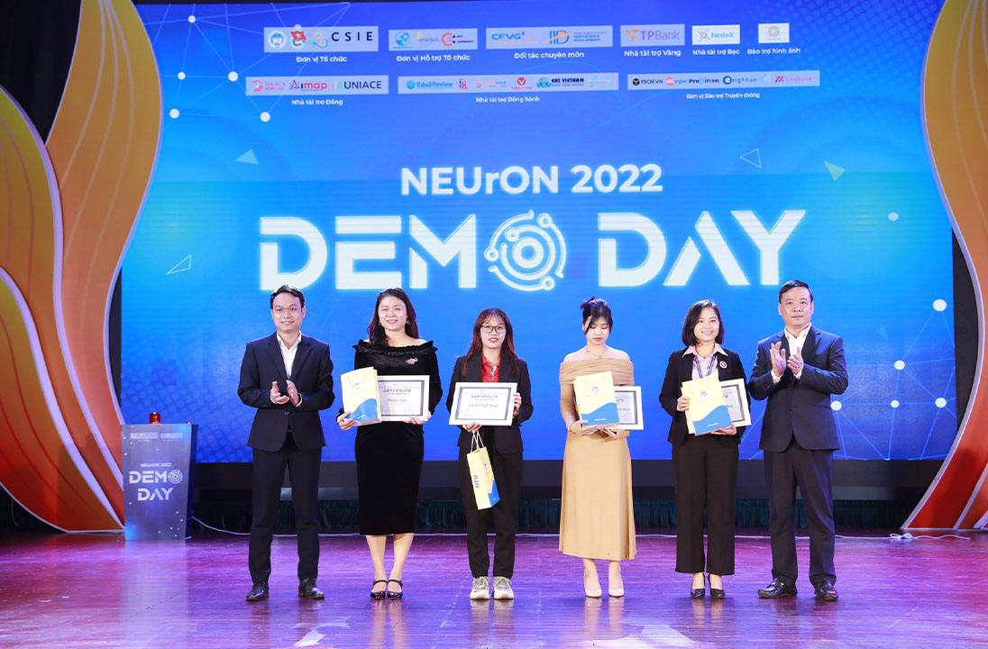 DEM CHUNG KET NodeX x Chuong trinh Uom tao khoi nghiep NEUrON 2022 4