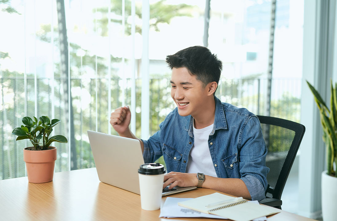 Khám Phá Và Phát Triển Bản Thân Trong Thời Đại Số