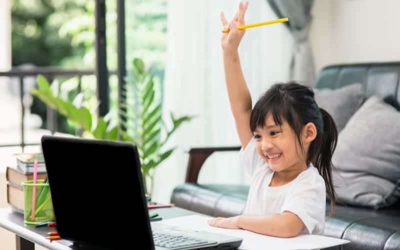 Dạy Học Kết Hợp Là Gì? Mô Hình, Lợi Ích & Ứng Dụng Thực Tế