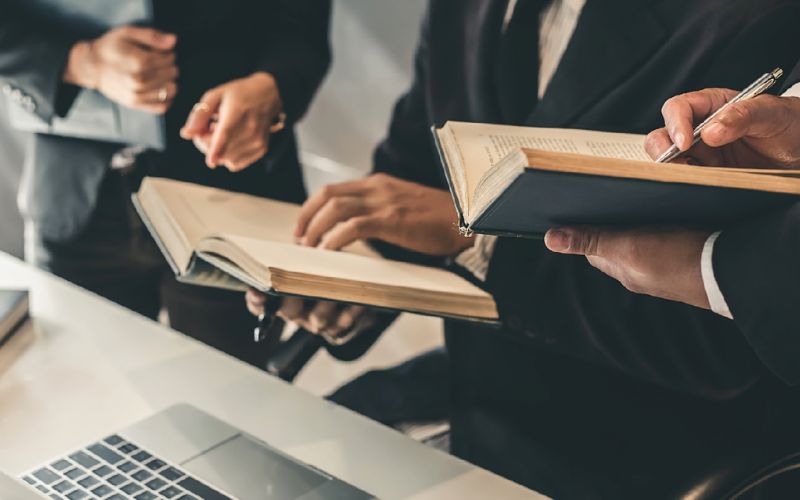 Nghiên cứu pháp lý (Legal Research)