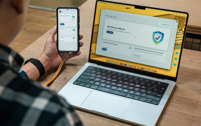 Bảo vệ thiết bị cá nhân toàn diện